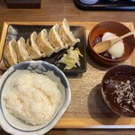 Nikujirugyouzano Dandadan - 肉汁焼餃子ランチ750円