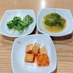 コサム冷麺専門店 - パンチャン3品付き