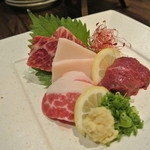 居酒屋 感 - 特選馬刺し盛り合わせ