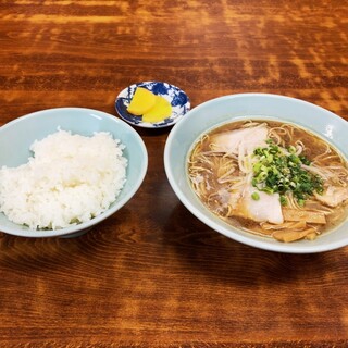 光来 - 料理写真:ラーメン定食