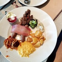 オチェーアノ - 洋食の一部