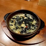 牡蠣と魚介のワイン酒場 FISHMANS SAPPORO - 牡蠣と岩海苔のアヒージョ 870円