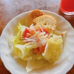 シシリー - ランチセットのサラダ。バルサミコ酢の酸味が爽やか。