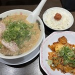 Rairai Tei - 豚キムチ定食