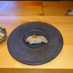 奴寿司 - しまあじ（柚子胡椒）