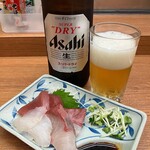 小西酒店 - 瓶ビールと造り盛り合わせ