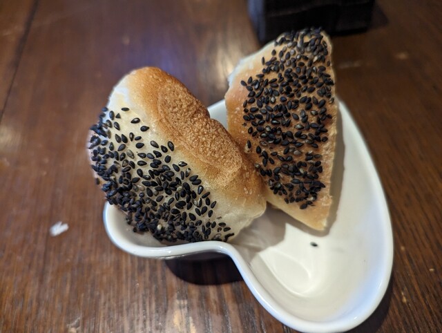 ピッコロ カフェ ビス（P&igrave;ccolo Caffe Bis） - 美術館図書館前（喫茶店）の写真