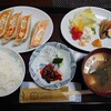 しろや - 料理写真:餃子とご飯のセット¥630