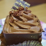 ムース オ ショコラ トラディショネル（696円）