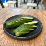 サンカク - キュウリの一本漬け　４２９円（税込）
