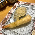 Hakata Tempura Yamami - エビ、ブリ