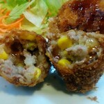 菊乃家本店 - ホクホクのコロッケ