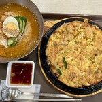 韓国料理Bibim - キムチ冷麺と海鮮チヂミ