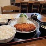 とんかつ ひのや - 特上ロースかつ定食（1,800円）