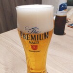 Oumiushi Yakiniku Niku Tatsu - 生ビールで乾杯