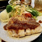 C.101 - 柔らか肉厚のトンテキ