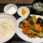 上海料理佳樹園 - ランチ 豚キムチ定食 1,200円