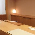 Shino Suke - シンプルな清潔感あふれる店内