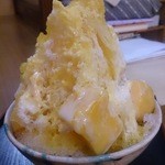 鶴亀堂ぜんざい - マンゴーかき氷