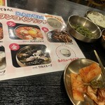 Akasaka Kankoku Ryouriyakiniku Hyombu Shokudou - 日替わりワンコインランチ。数限定。