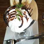 窯右衛門 - チョコレートパフェ。