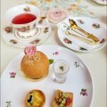 オトギノカミマチ サンドリヨン - アフタヌーン ティーセット 「プリンセス」 3000円下段