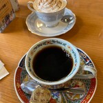 CAFE MOGMOF - 