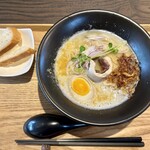 Furenchi Ramen No Mise Matoya - French style  濃鶏らぁ麵