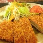 ブラッセリア - ロースカツ定食750円。職員食堂だけど比較的ゆったり食べれるのでよい。