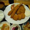 友食 - シーフードフライ定食。900円。