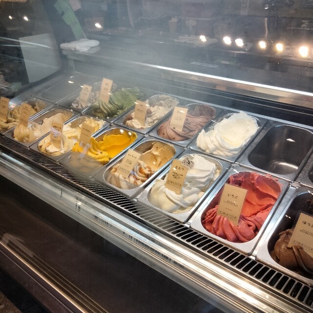 YOSHI YOSHI （ヨシヨシ） - 発寒南/ジェラート・アイスクリーム