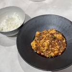 田中圭英 - 麻婆豆腐 白ごはん