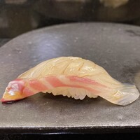 おつな寿司 - 真鯛