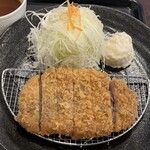 Golden-pig - 厳選ロースかつ膳 150g デミソース 税込900円