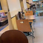 まる家食堂 - 店内