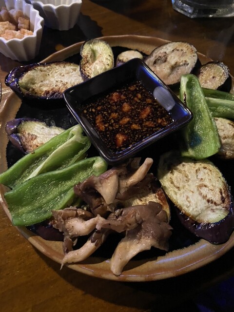 Dinig Revol Bar photo 2