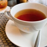 R restaurant & bar - 