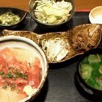 Fukuda - ランチ・魚の丼定食　650円