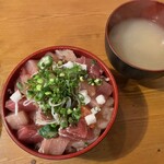 居酒屋 ハコヤ - 味噌汁もつきます