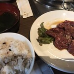 ちゃんぐん平岡亭 - 