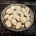 ノーベル焼肉 - ニンニク焼き