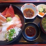 お食事処 かいが - 贅沢海鮮丼