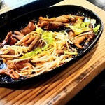 居酒屋大統領 - ホルモン炒め