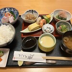 小文字 久芽乃 - お昼の膳