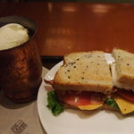 上島珈琲店 - BLT withチーズエッグ(\500)＆ウィンナーコーヒーS(\370)