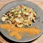 Terra Itaria-Na - 三重鮑と舞茸のオイルソース自家製カラスミ（¥2,990）（税別）