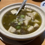 新香港屋台 - 土鍋の白い麻婆豆腐絶品です