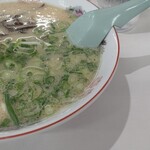 長浜ラーメン 一心亭 - 右♪…ヤッパリ下手やん:D