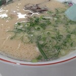 長浜ラーメン 一心亭 - 手前から♪
