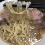 流行るより愛される一杯を - ピロピロ平打ち麺